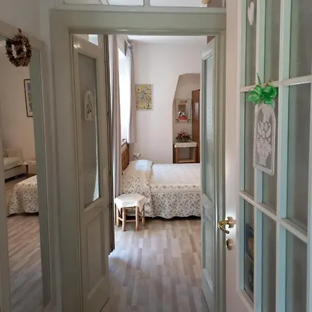 Center N°12 Apartament